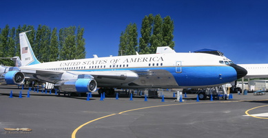 Boeing VC-137B Air Force One - Click to zoom !