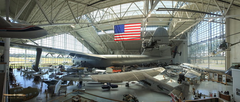 Spruce Goose building - Click to zoom !