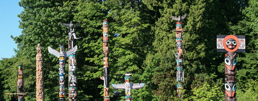 Stanley Park's First Nations totems poles - Click to zoom !