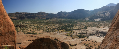 Ameib Ranch - Click to open panorama !