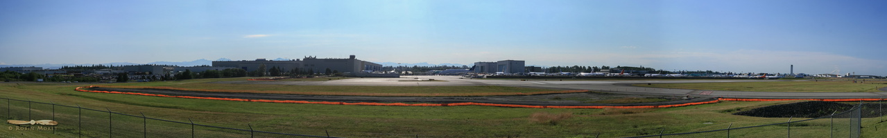 Paine Field Panorama - Click to zoom !