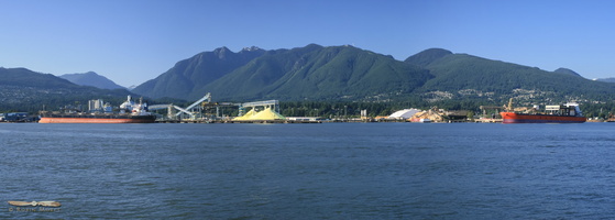 North Vancouver docks - Click to zoom !