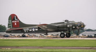 Boeing B-17G Flying Fortress "Texas Raider"