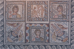Roman mosaic (5th BC)