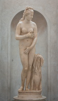Capitoline Venus (2e AD, original 4th BC)