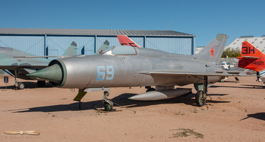 Mikoyan Gurevitch MiG-21PF Fishbed-D