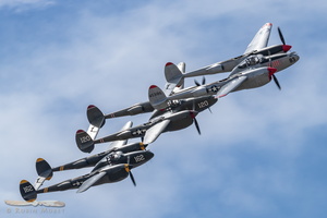 Lockheed P-38L Lightning formation