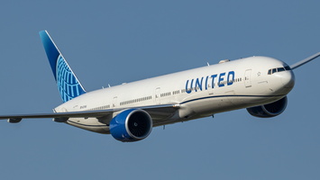 United Airlines 777-300ER demo