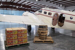 Beechcraft D18S N80036