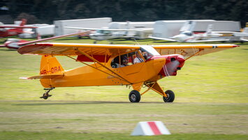 HB-ORA Piper PA-18-150 Super Cub c/n 18-7049
