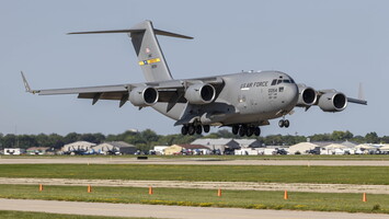 McDonnell Douglas (Boeing) C-17A c/n 50058/F057/P54  s/n 98-0054 437th AW