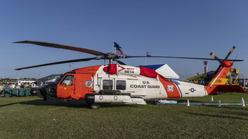 Sikorsky MH-60T Jayhawk s/n 70-1585 6014 USCG