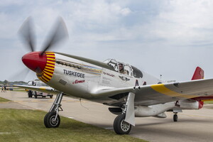 Tuskegee NAA P-51C Mustang c/n 103-26199 s/n 42-103645 N61429